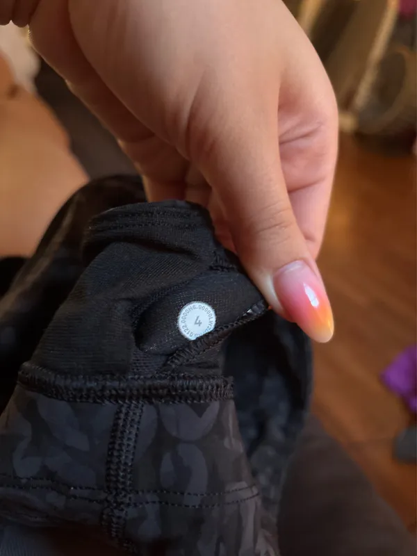 Lululemon Energy High Neck Bra - Image 4