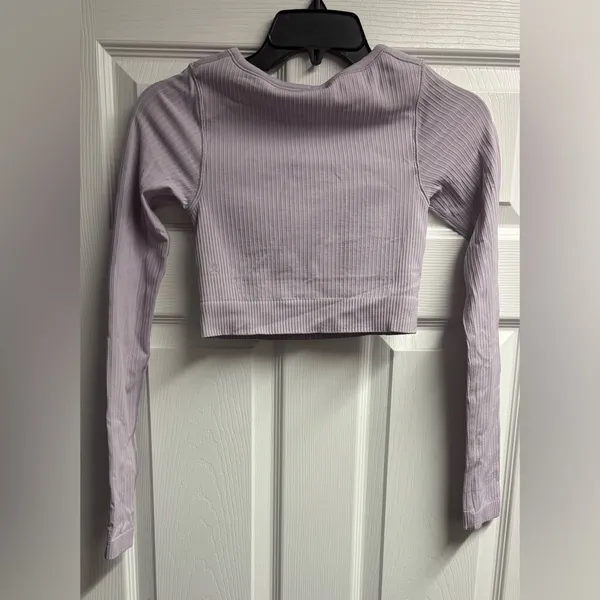 Lululemon Ebb To Street Long Sleep Crop Top Lavender Dew Size 2 - Image 3
