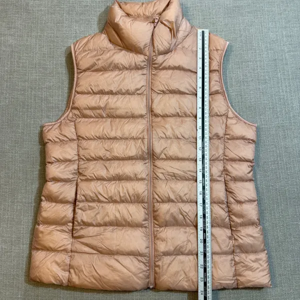 Uniqlo Ultra Light Down Vest Large Peach Pink Puffer Quilted Water Repellent - Image 4