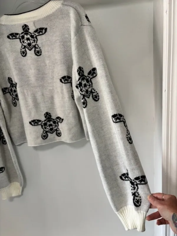 Simply Southern Women’s Size L Cropped Button Front Turtle Cardigan Sweater - Image 5