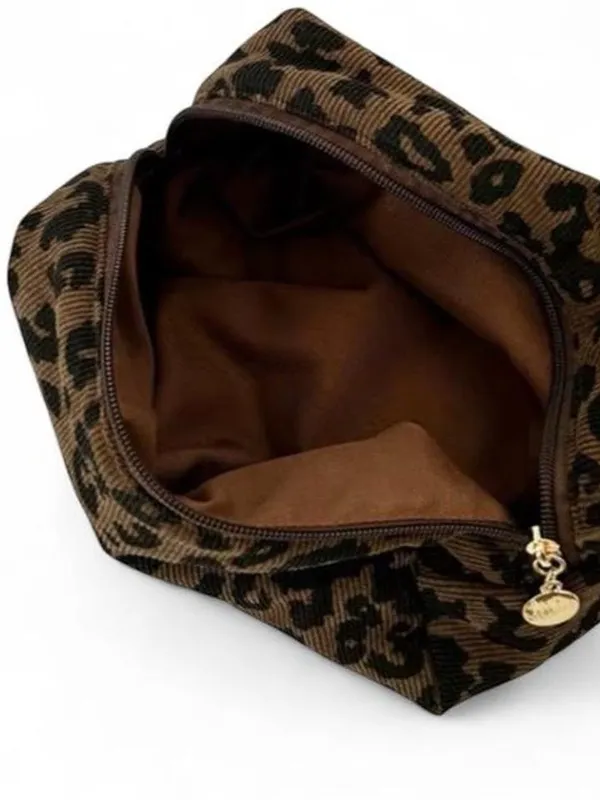 NWT Leopard Print Travel Dopp Kit Cosmetic Bag - Image 4
