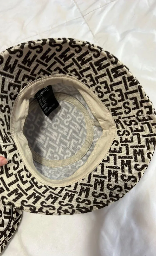 Hennes & Mauritz Bucket Hat - Image 4