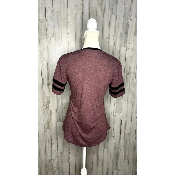 NWT Rivalry Threads Texas‎ A&M Women's V-Neck T-Shirt Maroon Size Small - Image 3