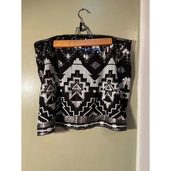 Express Women's Size Large Mini Skirt Black Silver White Sequins Aztec Pull On - Image 8
