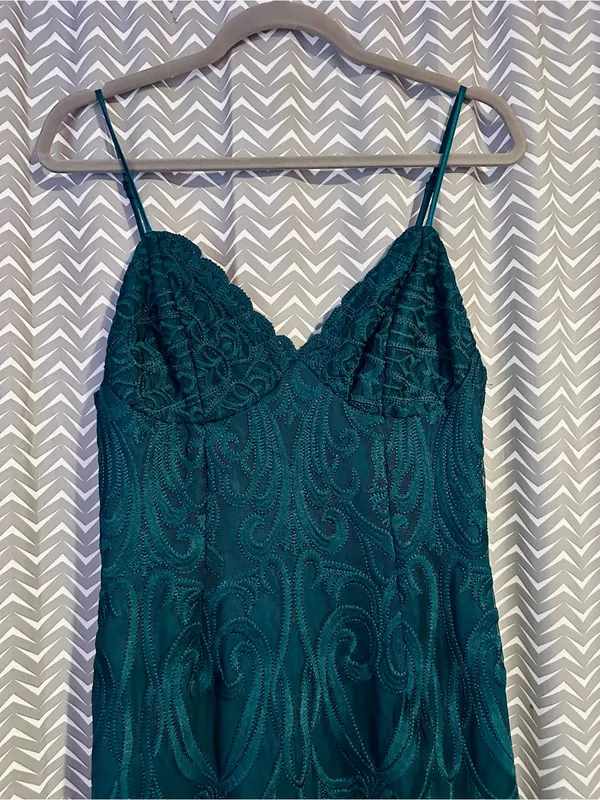 Bardot | Gia Forest Green Lace Bodycon Midi Dress, 8/M - Image 4