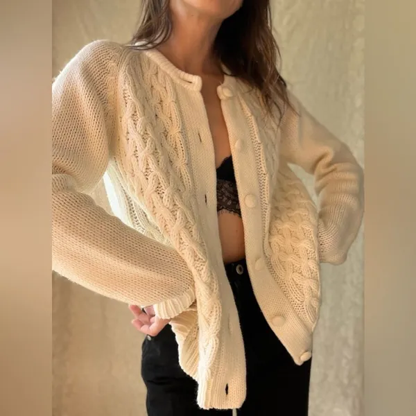 Vintage White Cable Knit Button Up Cardigan Sweater - Image 6