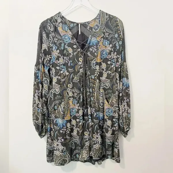 FREE PEOPLE Rain or Shine Paisley‎ Tunic size Small - Image 2