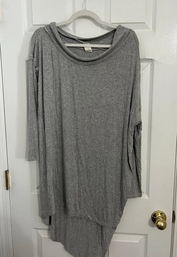 Grapevine Grey Asymmetrical Tunic Top - Image 2