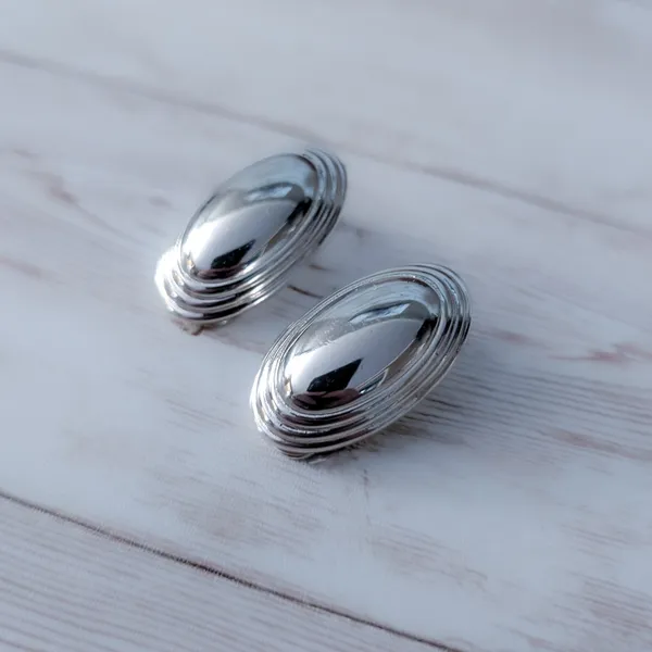 Vintage Clip On Earrings Elegant Stylish Silver Tone Oval Statement Large 1.25" - Image 3