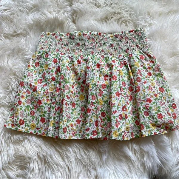 American Eagle Floral Mini Skirt - Image 2