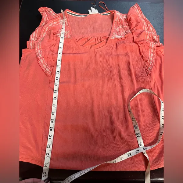 Knox Rose Coral Blouse with Ruffle Sleeves like new - Image 9