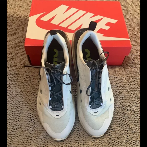 Nike Air Max Up Sneaker - Image 14
