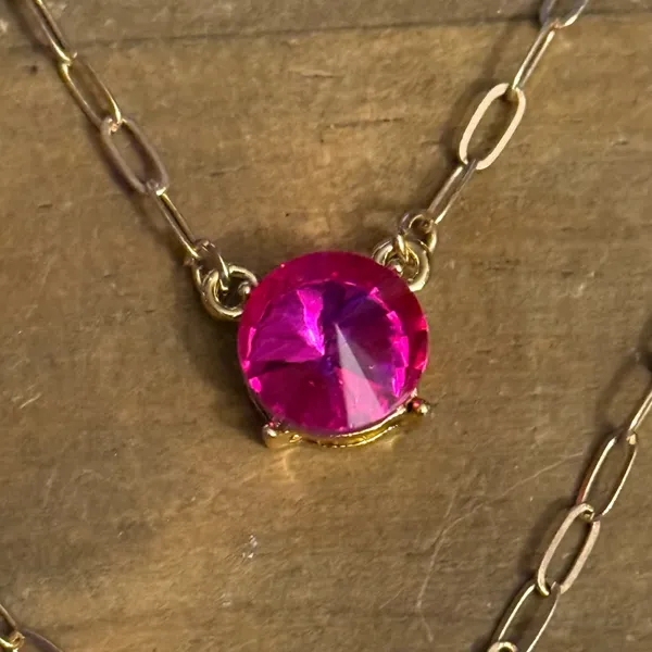 Gold tone layered hot pink gemstone pendant necklace - Image 4