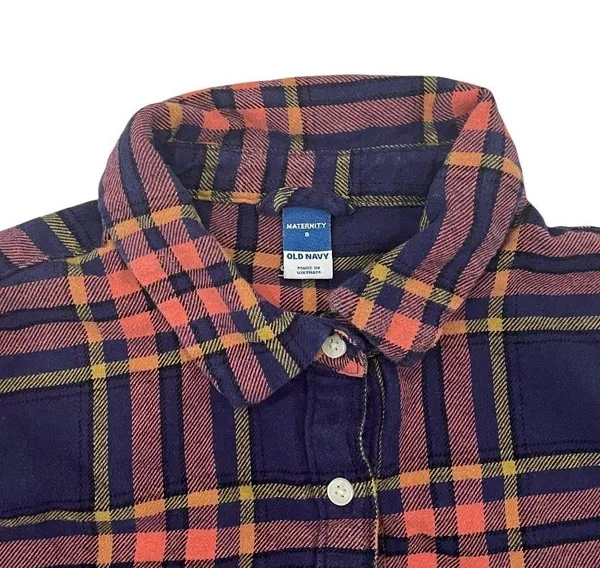 Old Navy Maternity S Utility Flannel Boyfriend Shirt Button Down Dark Star Plaid - Image 4