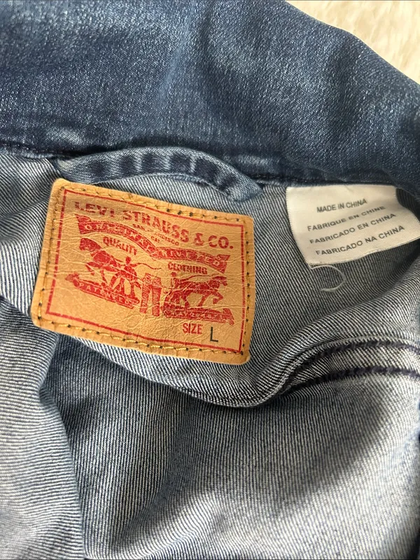 Levi’s Stretch Denim Trucker Jacket - Image 7