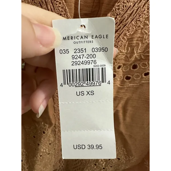 NWT American Eagle Eyelet Floral Boho Tiered Ruffle Sleeveless Top Tan XS/S New. - Image 7