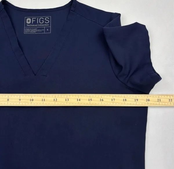 FIGS Navy V Neck Casma Scrub Top Small - Image 7