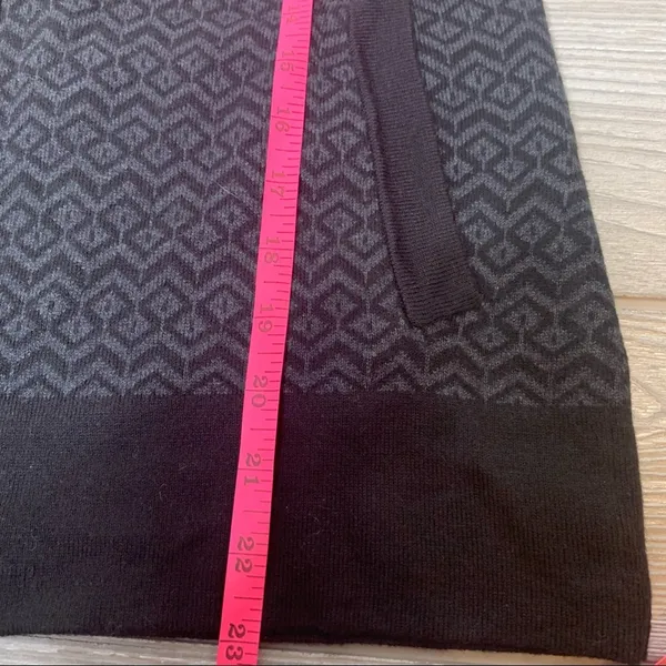 NWT‎ Aspen printed full zip sweater Black - Image 5