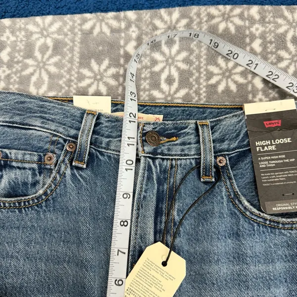 NWT‎ Levi’s Women’s High Rise Loose Flare Leg Relaxed Ripped Knee Size 25 x 32 - Image 13