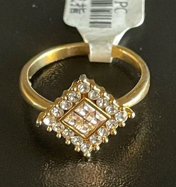 Simulated diamond shaped gold plated ring size 5 - Image 4