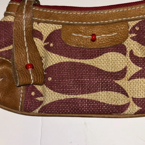 Gap Red And Tan Leather Fish Wristlet Super Cute Preloved - Image 5