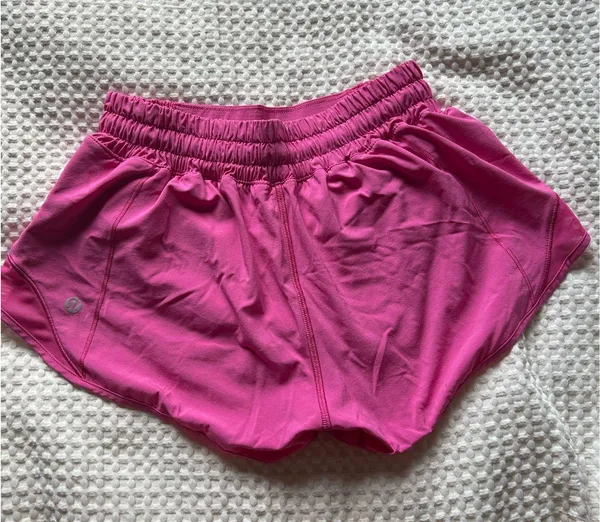 Lululemon Hottie Hot Shorts 2.5" Low-Rise 4 - Image 2
