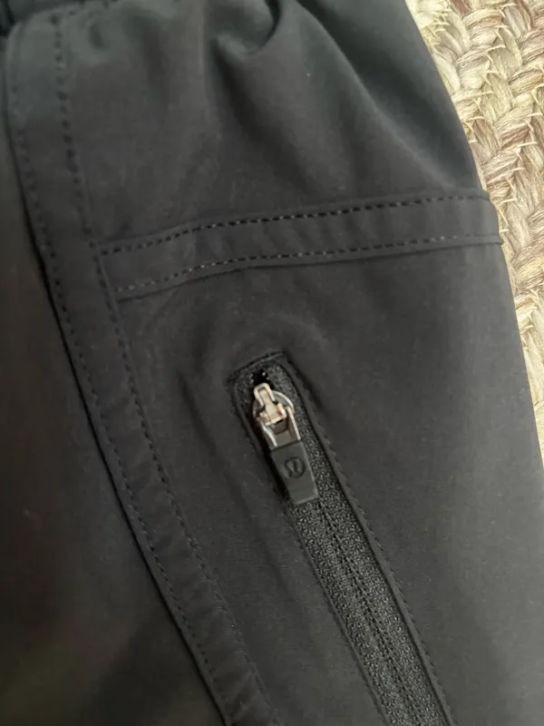 lululemon athletica Black Women's Athletic Shorts with Elastic Waistband - Image 2