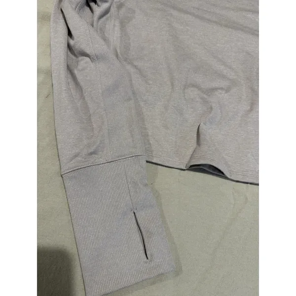 Old Navy CozeCore Long Sleeve Cropped Rib Paneled Active Top‎ Moon Mist Beige XL - Image 4