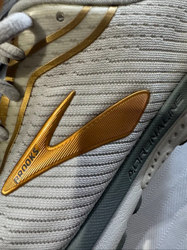 Brooks and Gold Running Sneakers UNISEX - Image 3