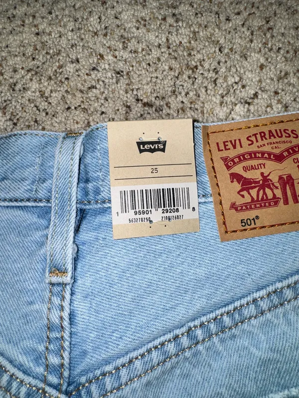 Levi’s 501 Denim Shorts - Image 3
