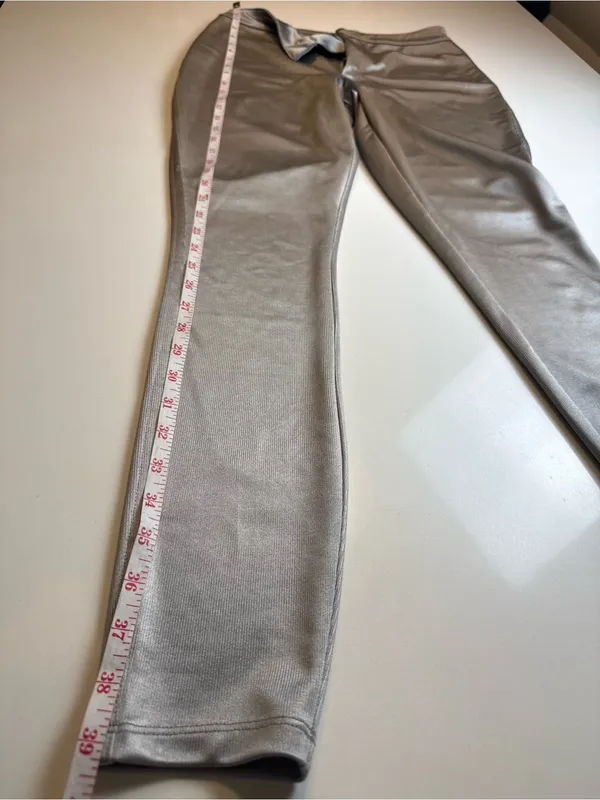 SKIMS Silver High-Waist Skinny Metallic Pants Night out , holiday Size M‎ - Image 7