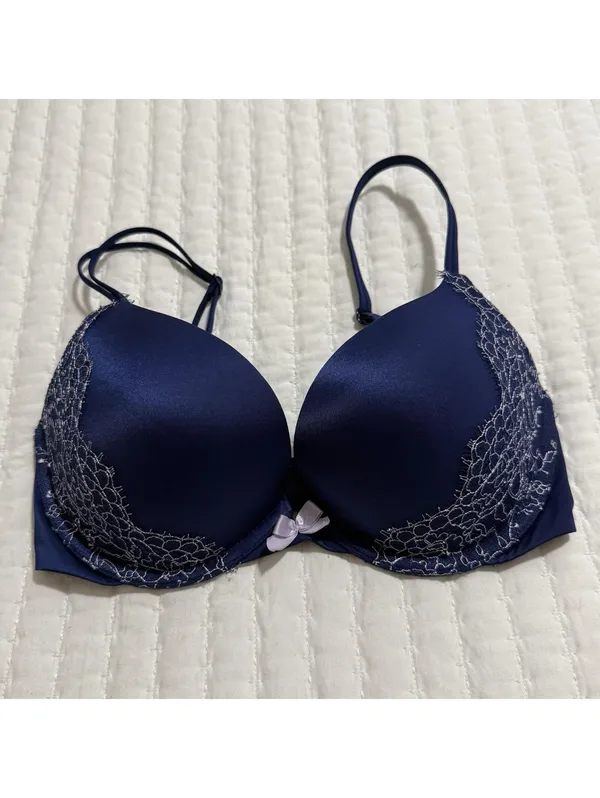 Victoria’s Secret Very Sexy Push Up Bra Underwire 32D Blue With Lace Trim - Image 13