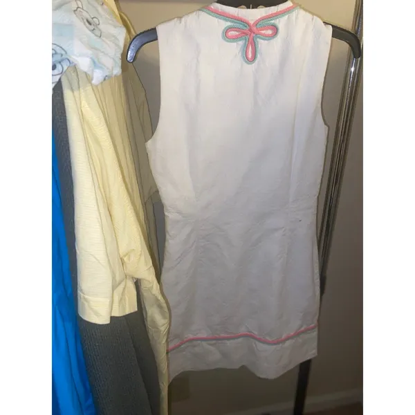 Vineyard vines embroidered white shift tunic dress size 2 - Image 4