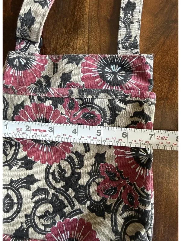 KAVU Floral Crossbody Sling Bag with Front Pocket - Image 8