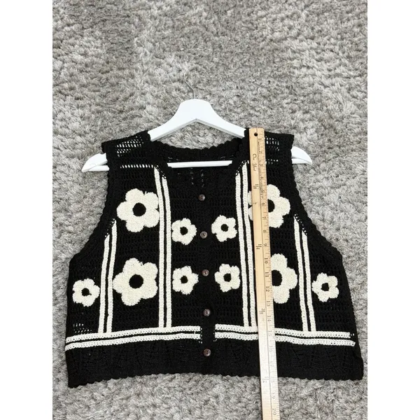 Crochet Knit Sweater Vest Floral Embroidered Cottagecore Grannycore Women’s M - Image 6