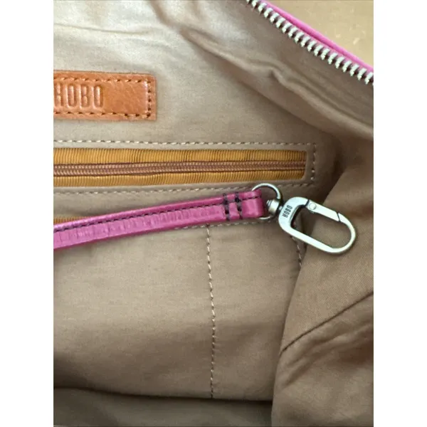 Hobo Sheila Medium Satchel Crossbody Vibrant Fuchsia Polished Leather - Image 8