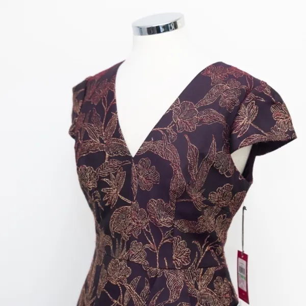Vince‎ Camuto. Jacquard Embroidered Dress. - Image 7