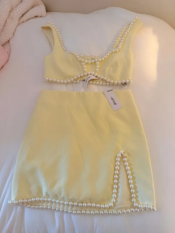 NWT nasty gal yellow pearl set  - Image 2