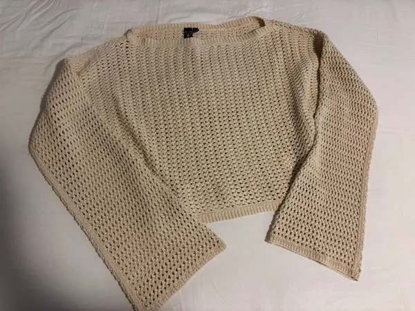 Windsor Crochet Knit Off-Shoulder Top - Image 3