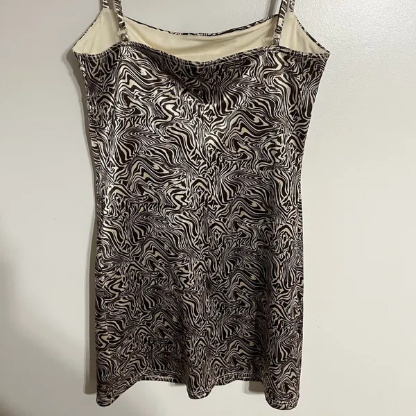 Urban‎ Outfitters UO Cole Swirl Sateen Mini Dress Size Medium Brown & Tan - Image 15