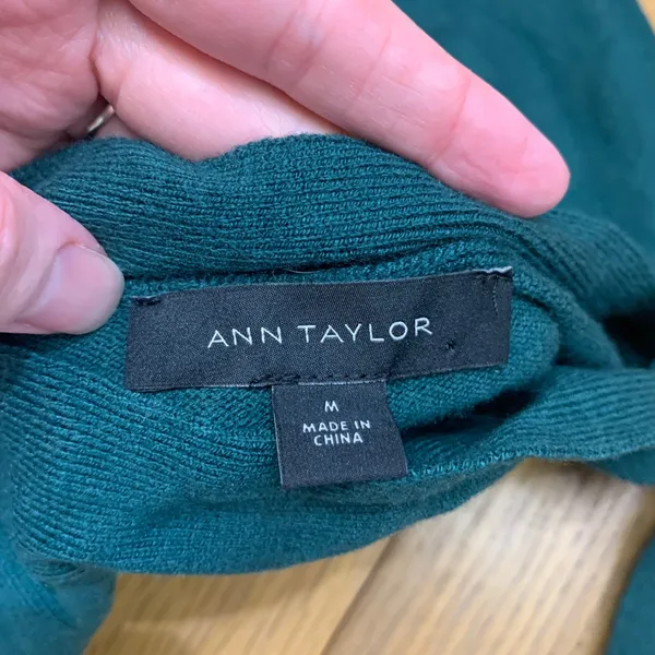 Ann Taylor‎ Green Tie Mock Neck Sweater Womens Size Medium Lightweight Career - Image 6