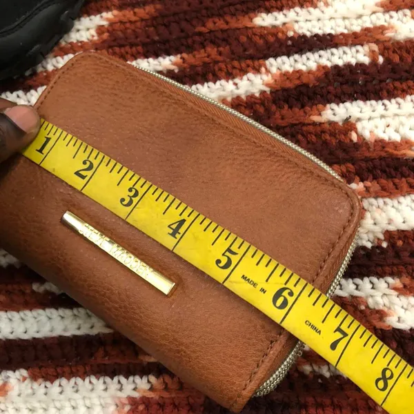 Steve madden brown leather wallet wristlet cardholder bag purse. Measurement in pics - Image 7