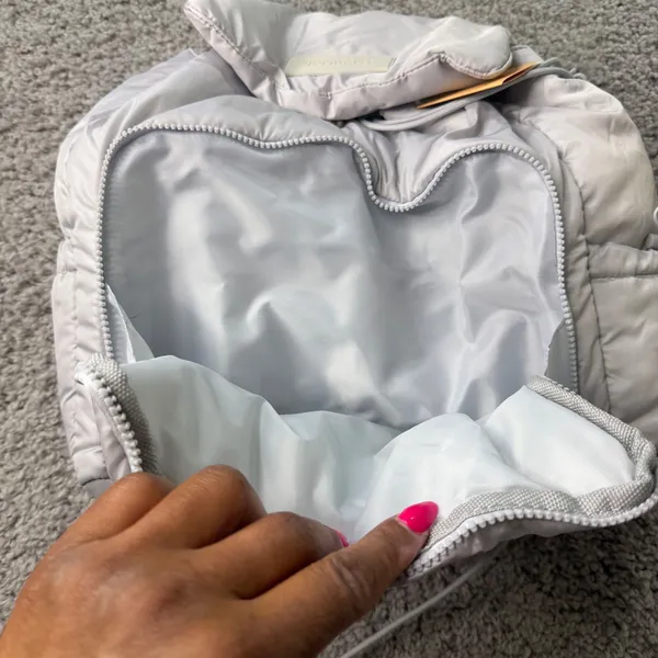 Blogilates Mini Backpack Blue Haze NWT Pillow Soft Bungee 7 Pocket Target - Image 4