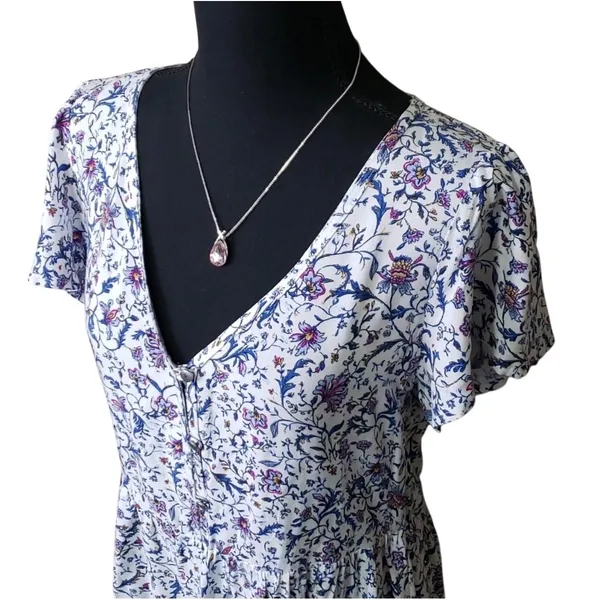 Dress Size M by City Triangles purple floral‎ knee length - Image 4