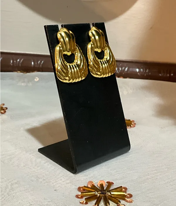 Elegant and Chic Stainless Steel Earrings - Image 4