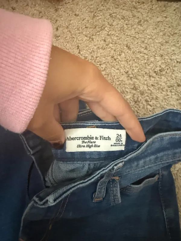 Abercrombie and Fitch bootcut jeans - Image 2