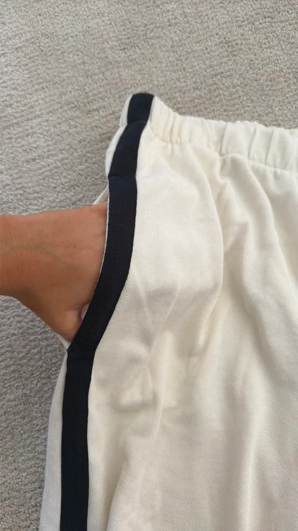 Brandy Melville Sweatpants - Image 4