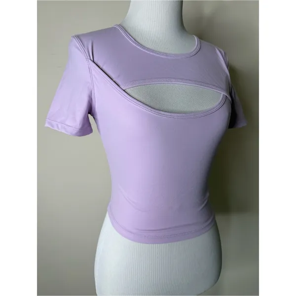 Halara Lavender Softly Zero Front Cut Out Cropped Tee NWOT XS - Image 2