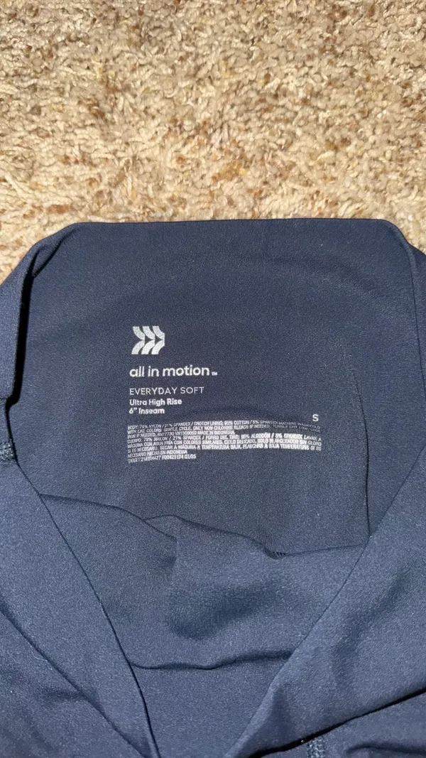 Target All in Motion Biker Shorts - Image 3