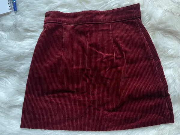 H&M Corduroy Skirt Burgundy - Image 2